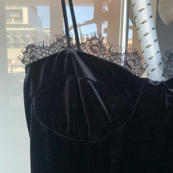 Black velour evening dress - Picture 2 of 4